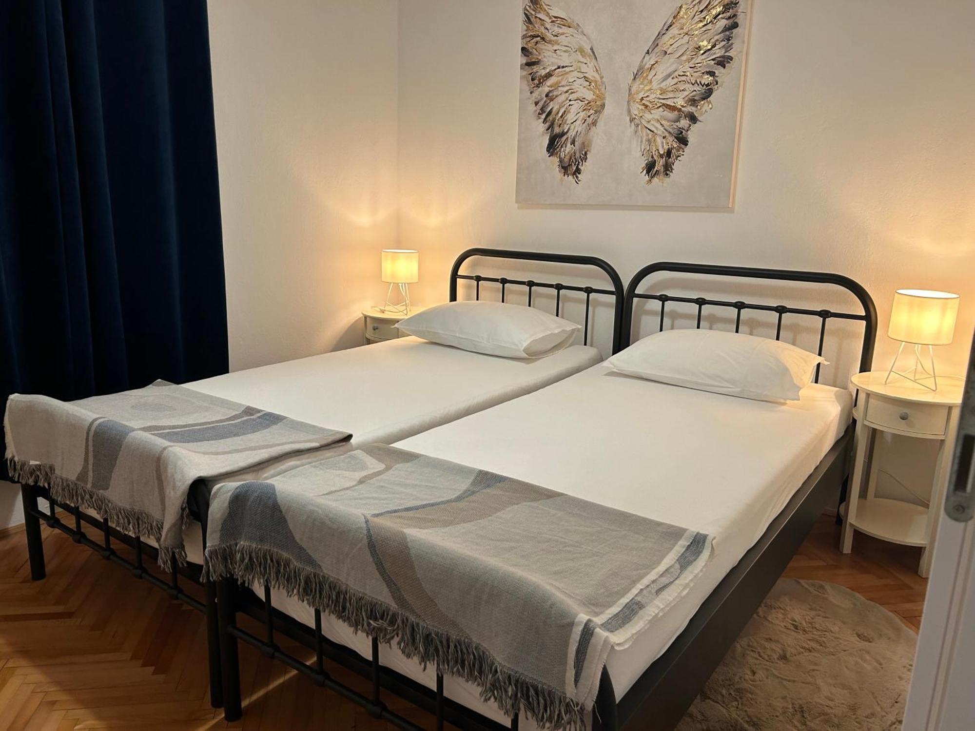 Apartman L&A Apartment บีโอกราดนาโมรู ภายนอก รูปภาพ