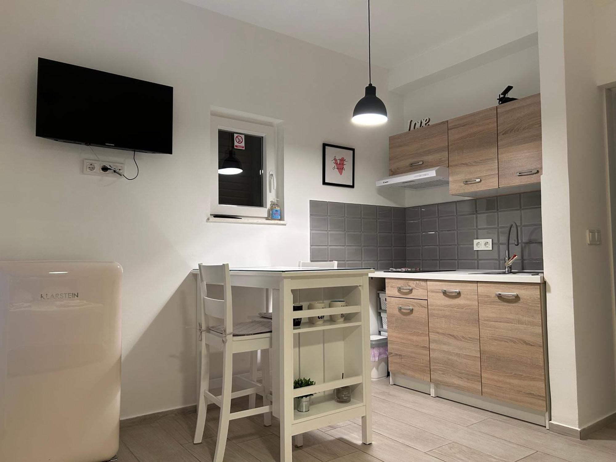 Apartman L&A Apartment บีโอกราดนาโมรู ภายนอก รูปภาพ