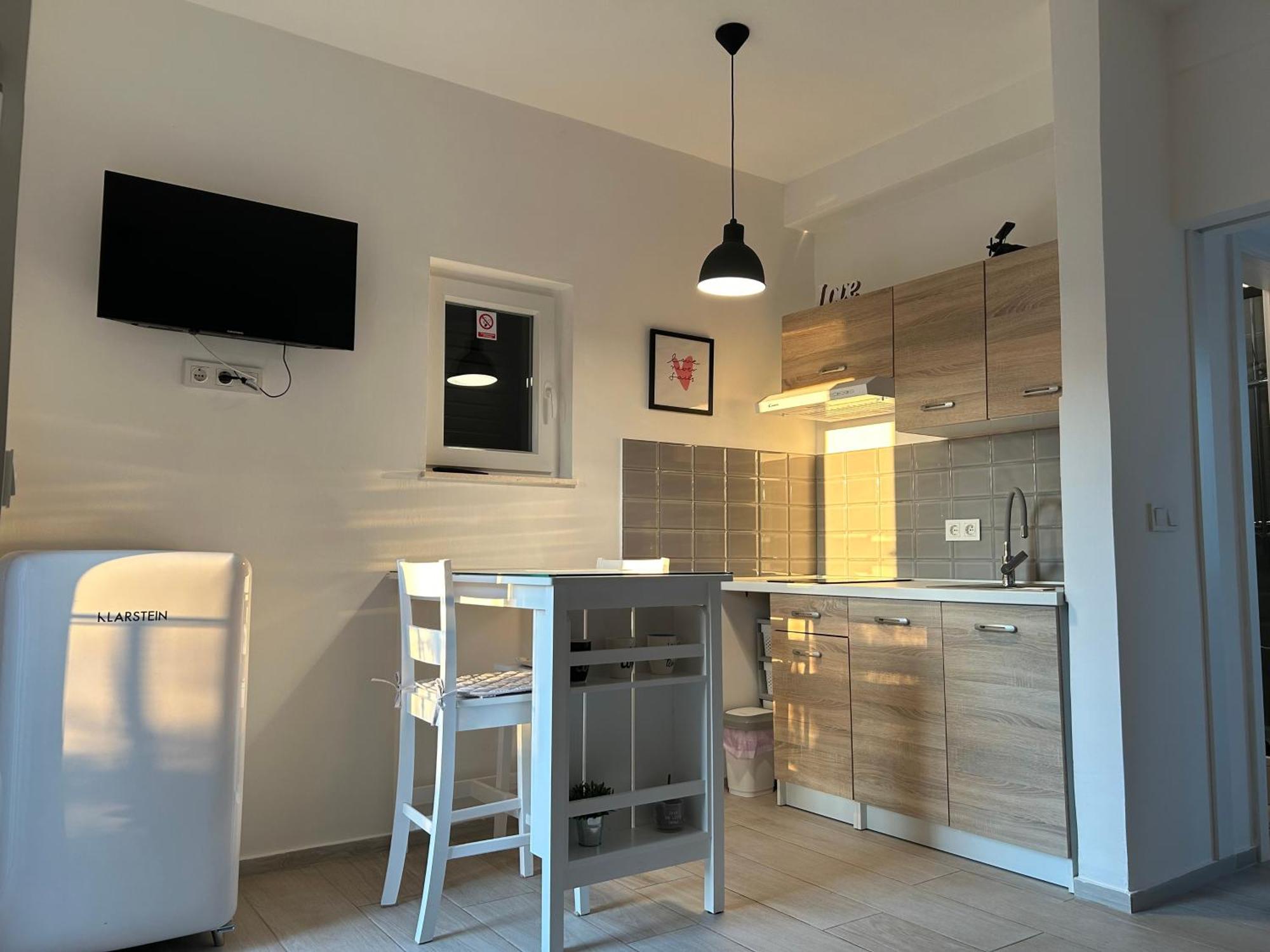 Apartman L&A Apartment บีโอกราดนาโมรู ภายนอก รูปภาพ