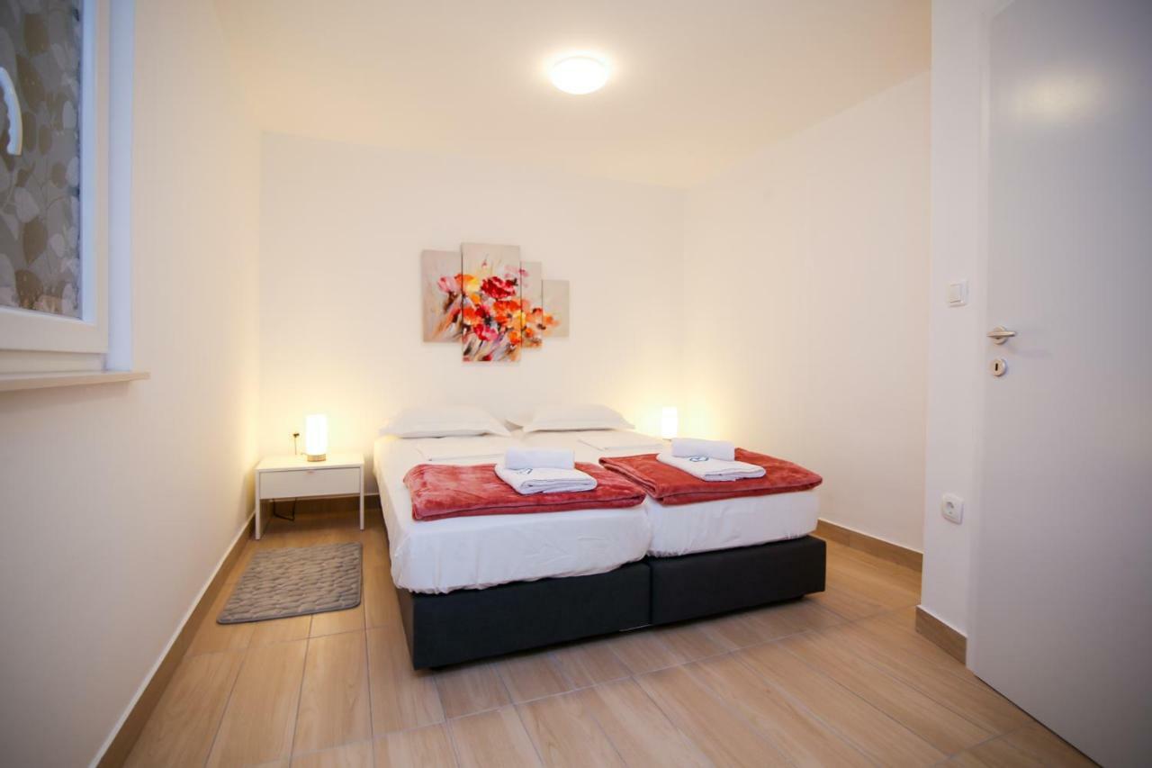 Apartman L&A Apartment บีโอกราดนาโมรู ภายนอก รูปภาพ