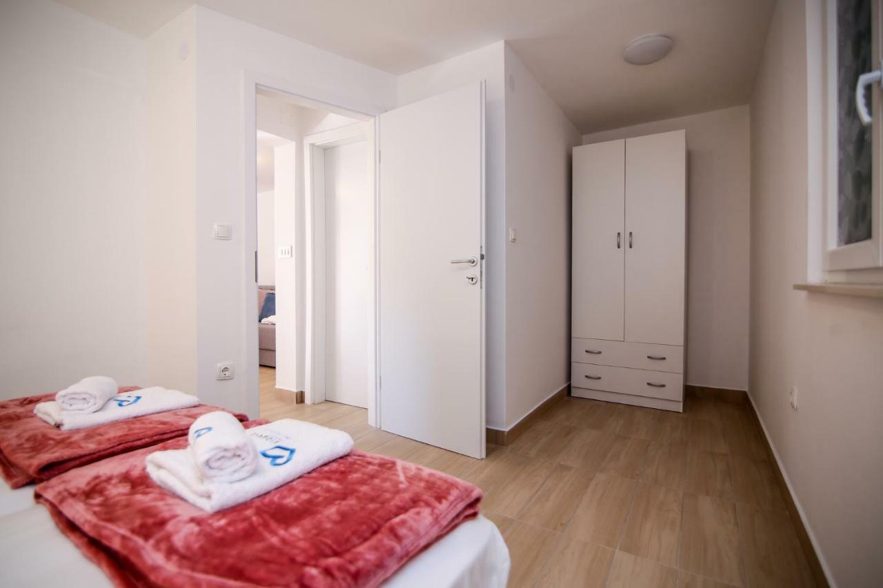 Apartman L&A Apartment บีโอกราดนาโมรู ภายนอก รูปภาพ