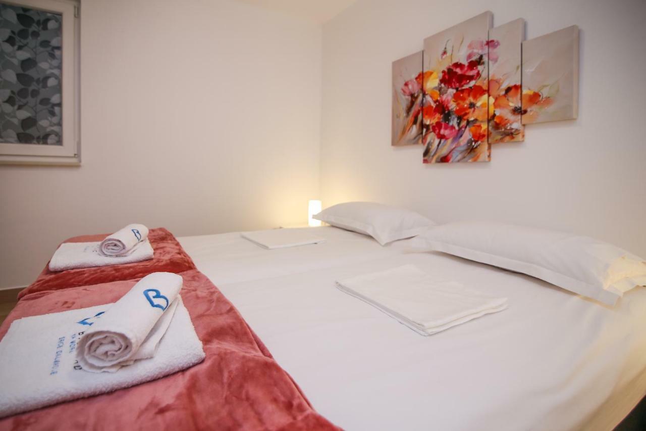 Apartman L&A Apartment บีโอกราดนาโมรู ภายนอก รูปภาพ