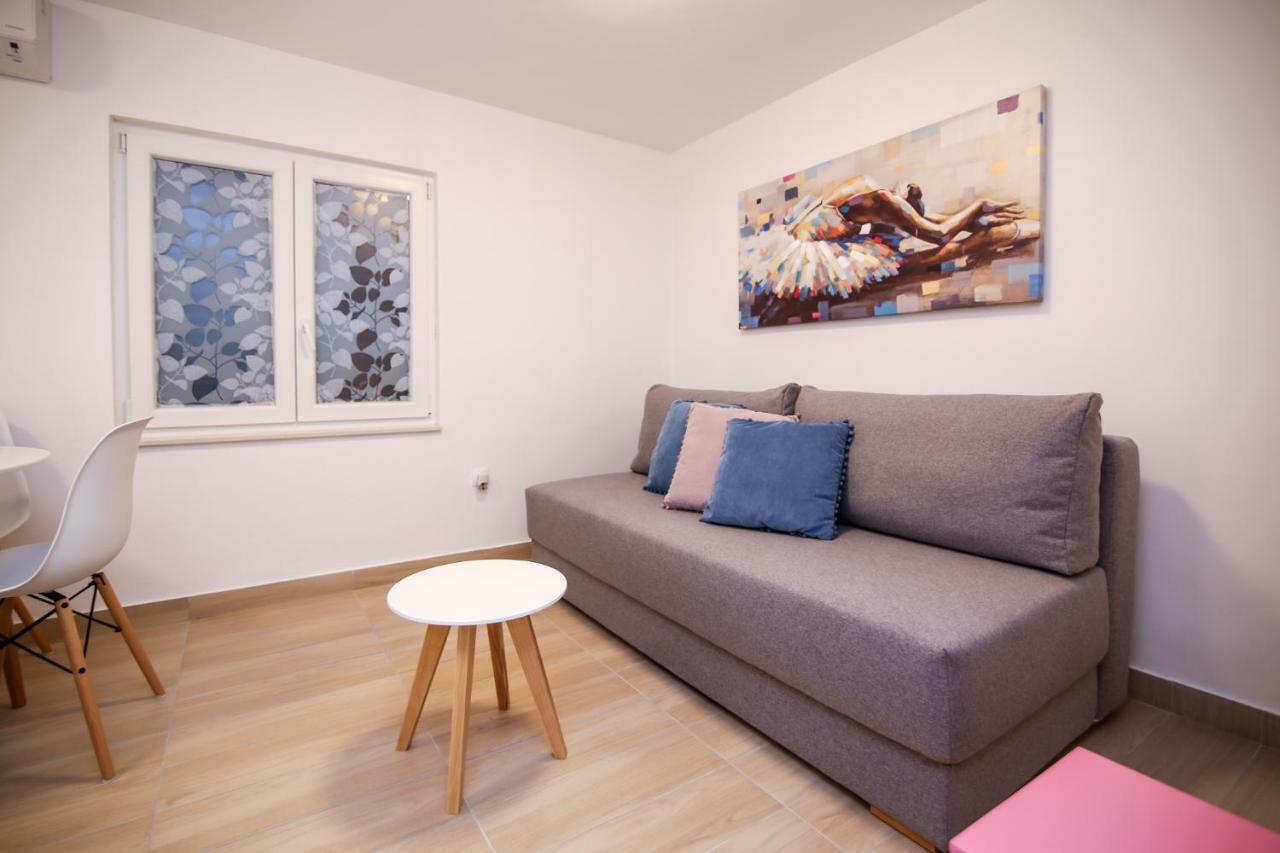 Apartman L&A Apartment บีโอกราดนาโมรู ภายนอก รูปภาพ
