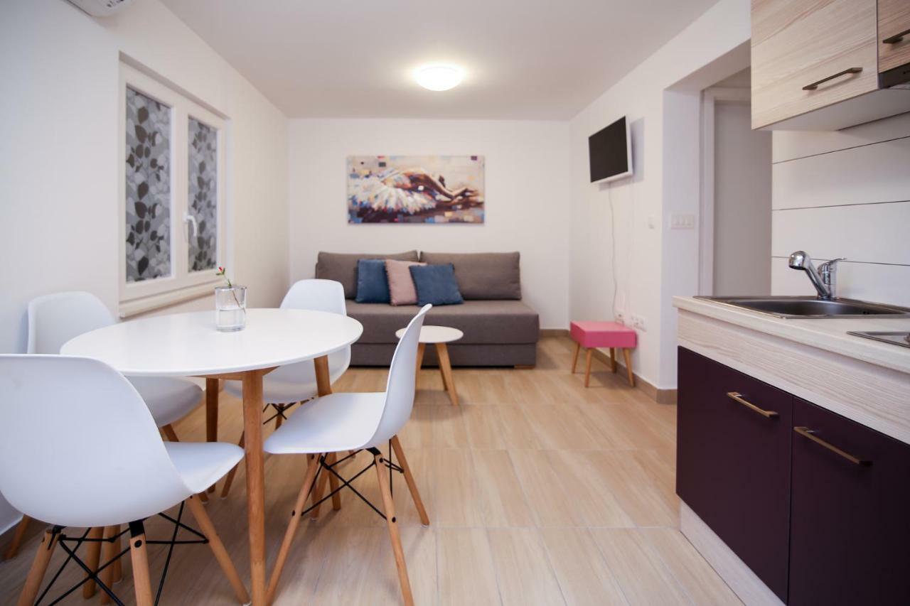 Apartman L&A Apartment บีโอกราดนาโมรู ภายนอก รูปภาพ